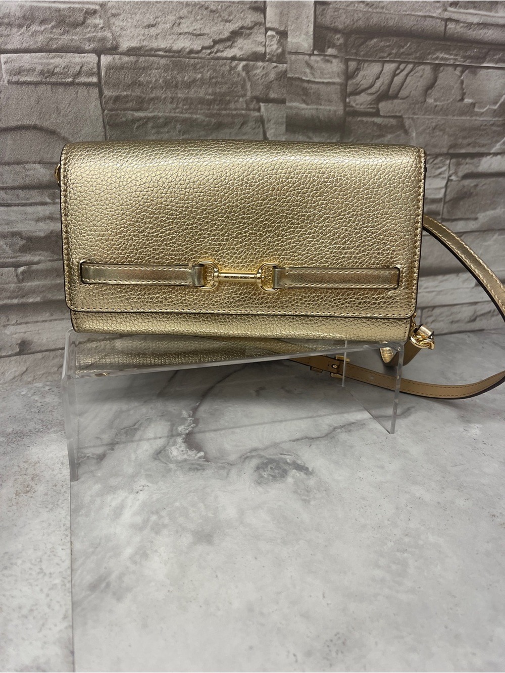 Michael Kors Carson Pebble Leather Wallet On A Chain Crossbody Gold